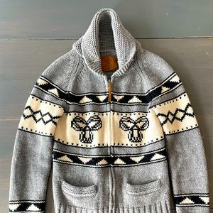 TNA Cowichan sweater, lambs wool, zip, size medium (US 6).